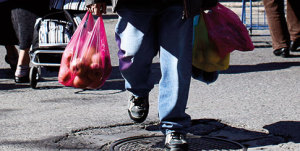 card_sacos_plastico_homem