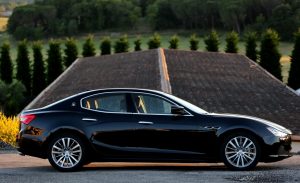 2015-Maserati-Ghibli-102-876x535