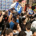 consumidores-fazem-compras-no-extra-ricardo-jafet-em-sao-paulo-durante-a-black-friday-1448586912875_956x500